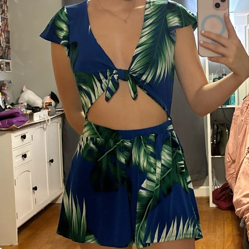 Romper - Picture 1 of 1